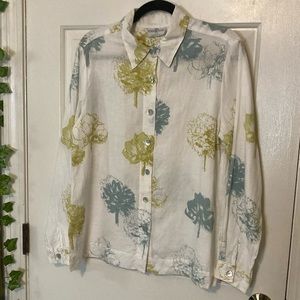 LAST CHANCE 🎁 Robert Kitchen Linen Floral Button Down Top